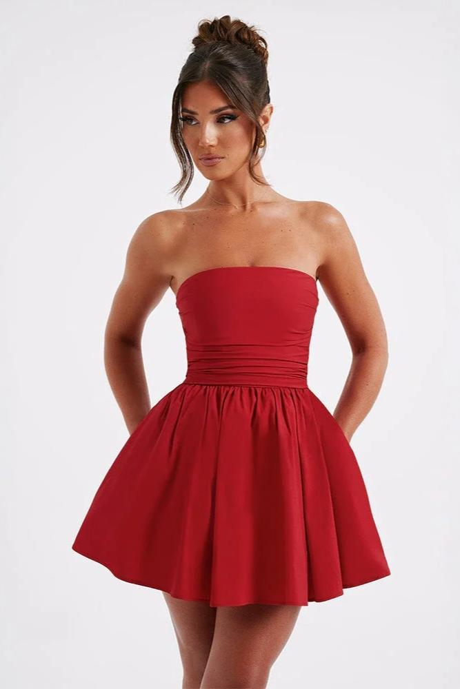 Adèle | Voluptuous Elegance
