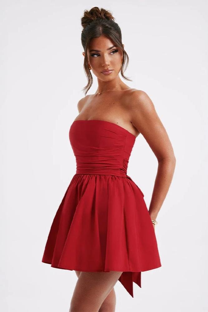 Adèle | Voluptuous Elegance