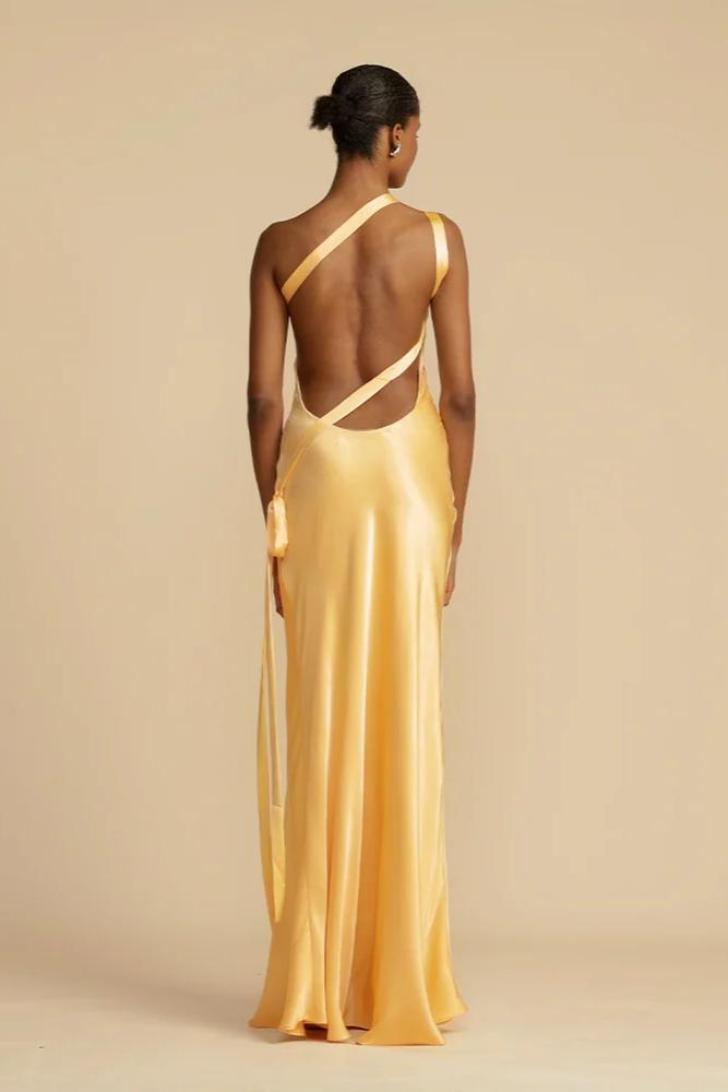 Lunelle | Fluid Elegance