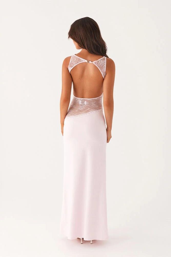 Selena | Sculptural Elegance