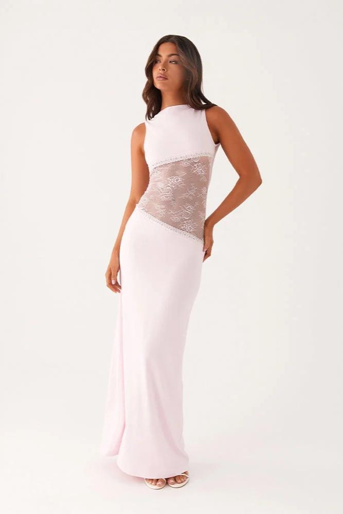 Selena | Sculptural Elegance