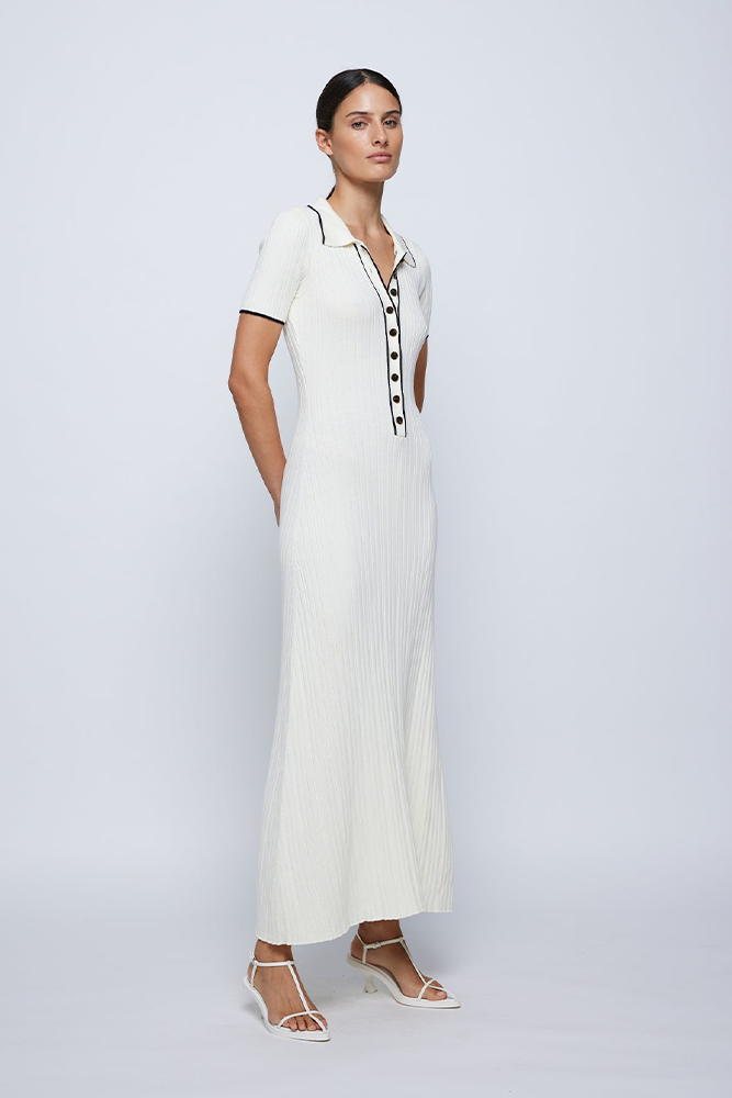 Clara | Classic Elegance
