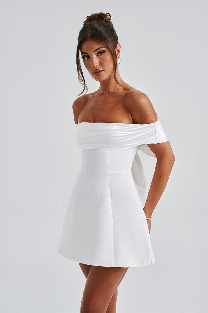 Coralie | Modern Elegance