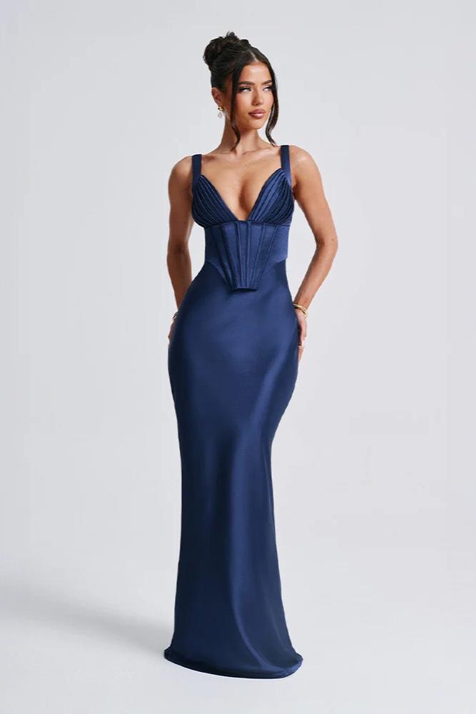 Solandra | Satin Silhouette