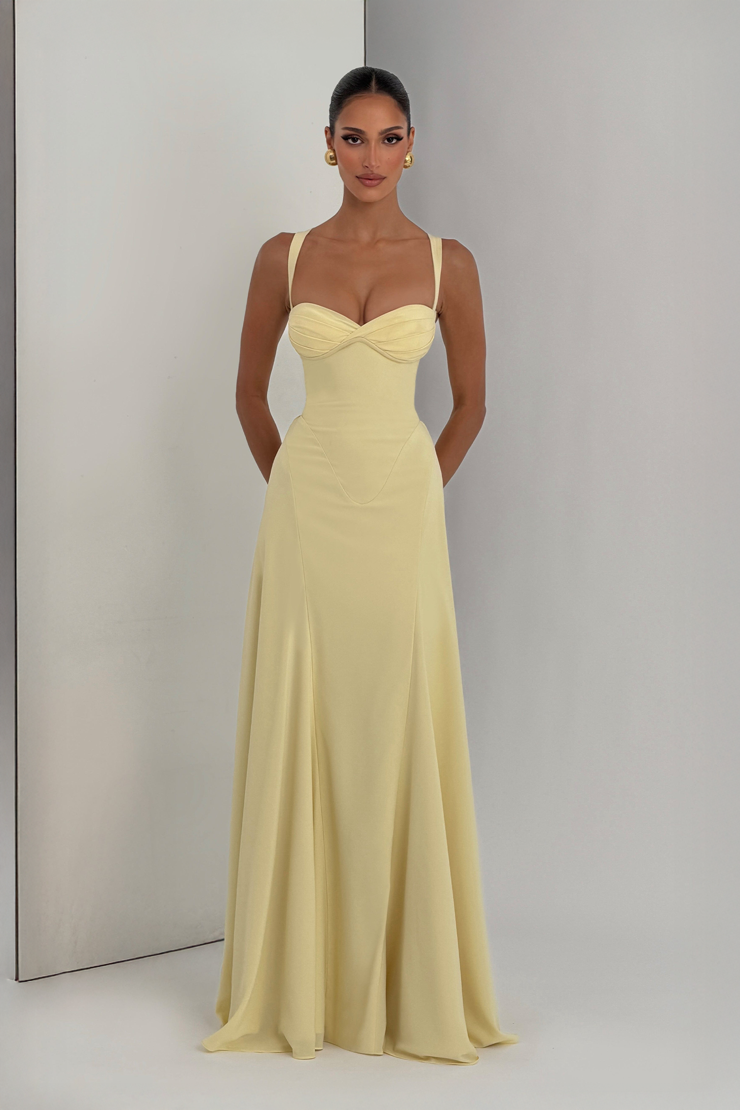 Aurelia | Soft Radiance