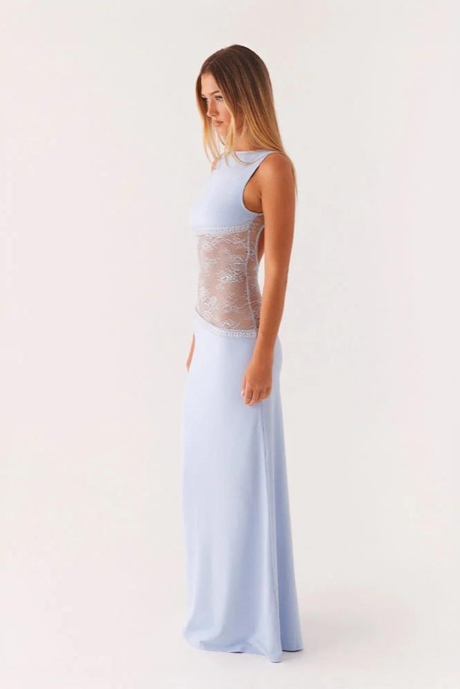 Selena | Sculptural Elegance
