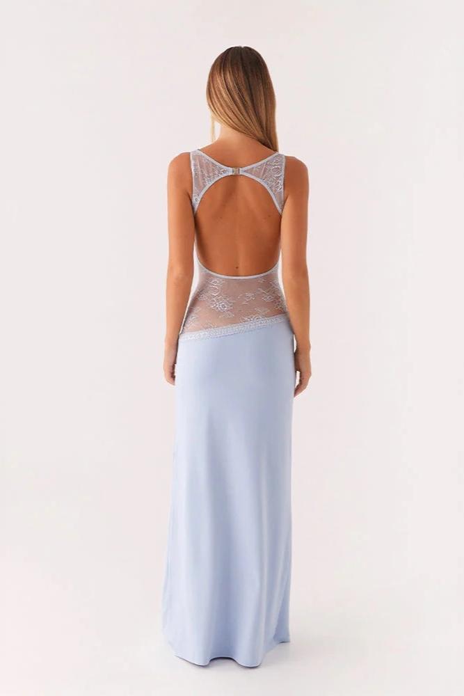 Selena | Sculptural Elegance