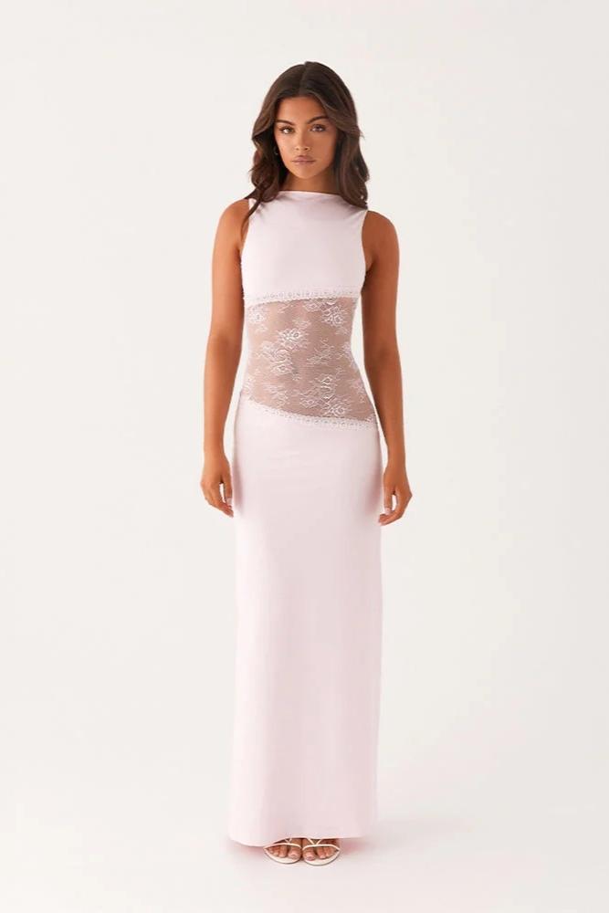 Selena | Sculptural Elegance