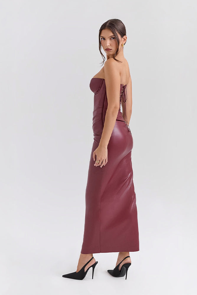 Nina | Obsidian Allure