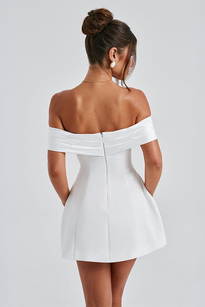 Coralie | Modern Elegance