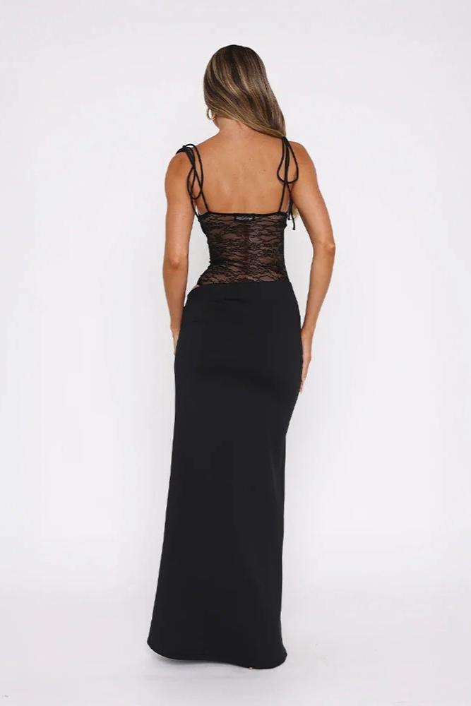 Elara | Midnight Allure