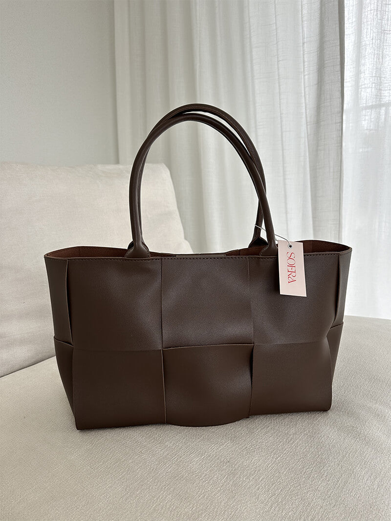 Désirée | Woven Tote Bag
