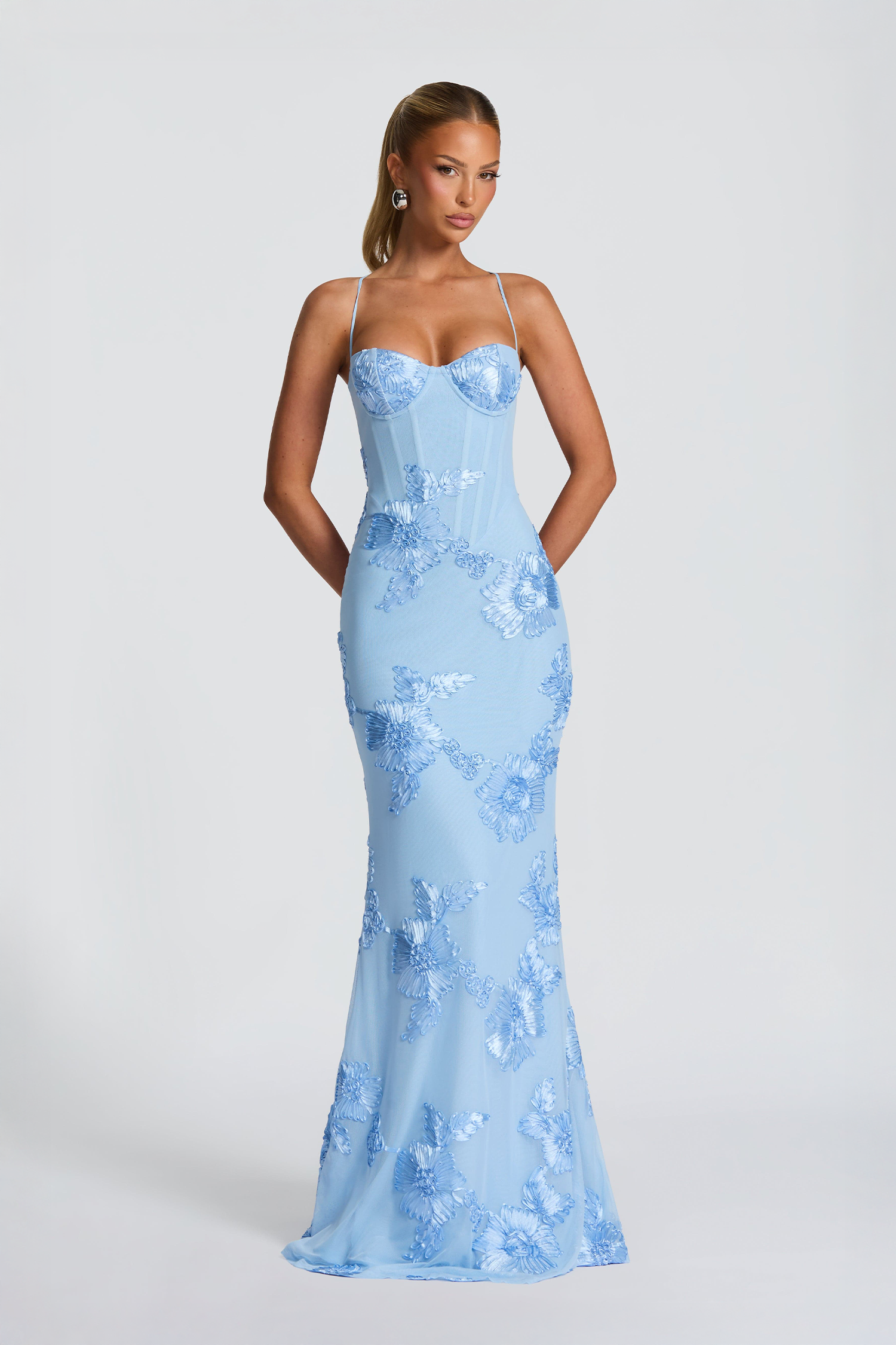 Aurore | Gilded Femininity